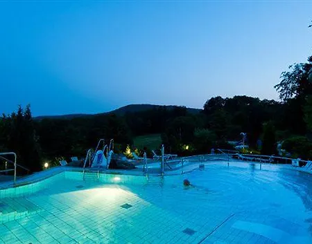 Rhoen Park Aktiv Szálloda 3*