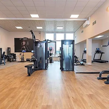 Rhoen Park Aktiv מלון